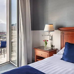 Starhotels Terminus **** Napoli